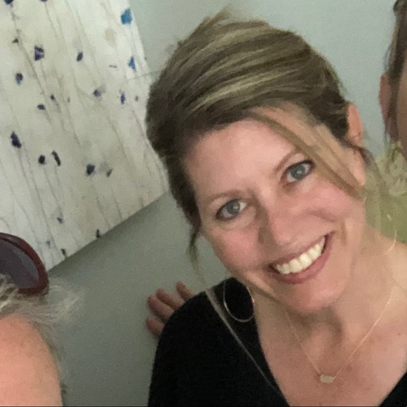 Meet your Posher, Christi - Picture 1 of 1